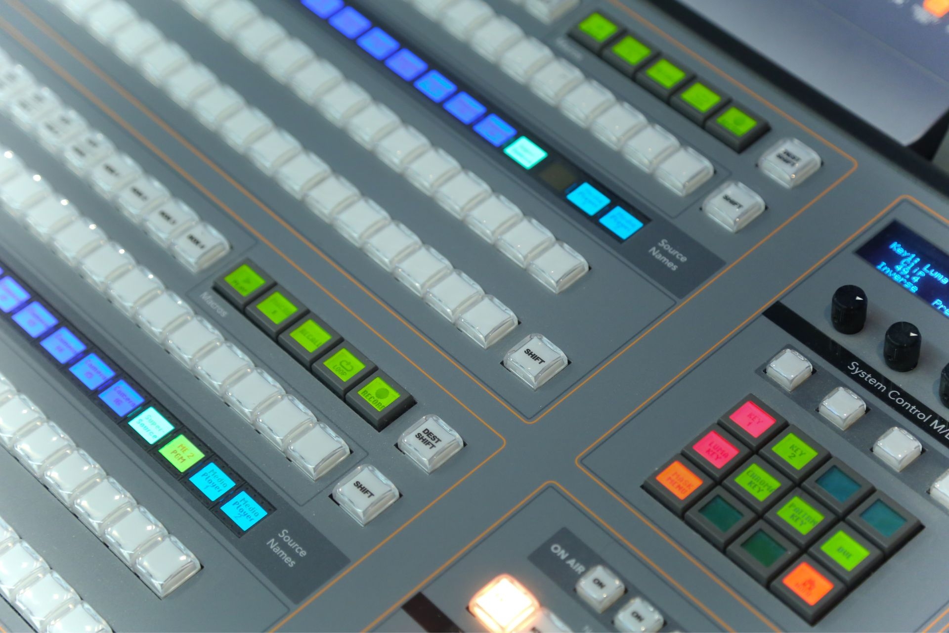 Can rack-mounted digital audio recorders be integrated with other audio equipment such as mixers and processors?